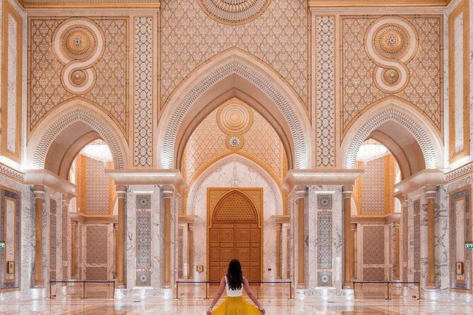 Dubai to Abu Dhabi Grand Mosque and Qasr Al Watan Palace - Good To Know