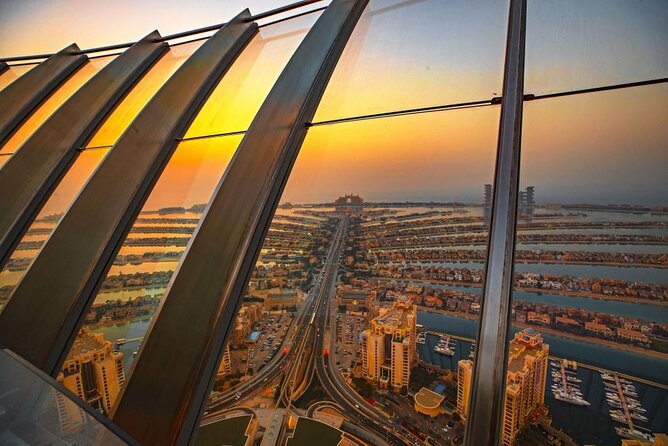 Dubais Palm Jumeirah View Experience
