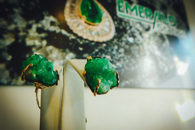 Emerald Experience Private Tour in Cartagena - Good To Know