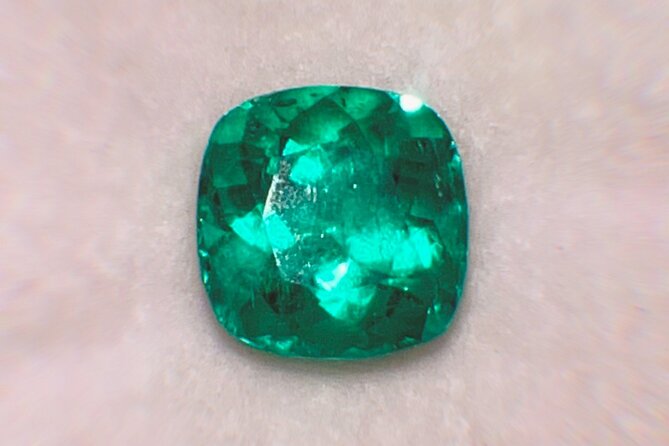 Emerald Tour : Colombias Green Majesty ( Also for Cruisers ) - Good To Know