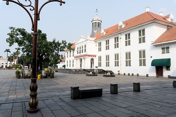 Enjoy The History Of Jakarta Now and Past - Good To Know