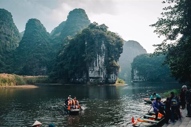 Explore Hoa Lu, Tam Coc and Ninh Binh in a Day Tour From Hanoi - Good To Know