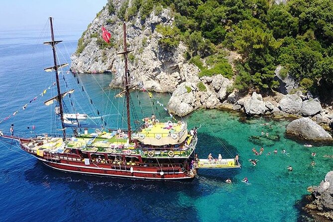 Full-Day Boat Tour in KuşAdası With Lunch and Animation - Good To Know