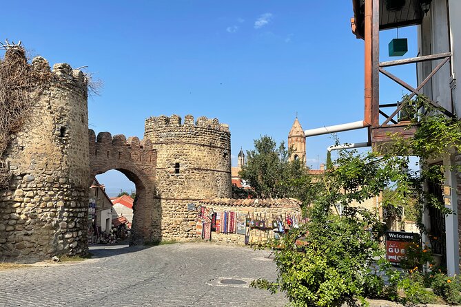 Full-Day Private Tour of Sighnaghi With Wine Tasting - Good To Know