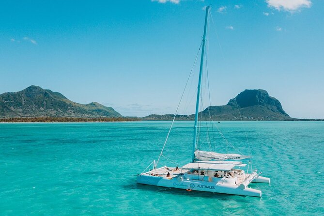 Full Day Western Cruise and Snorkeling Activity