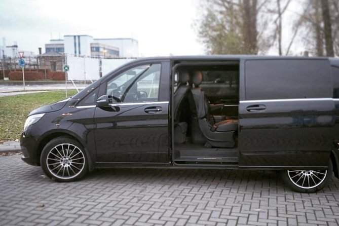 Ghent <-> London Shuttle Transfer (1 to 8 Seats) - Good To Know