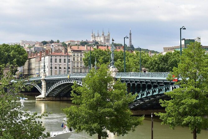 Guided Walking Tour Through the Streets of Lyon - Good To Know