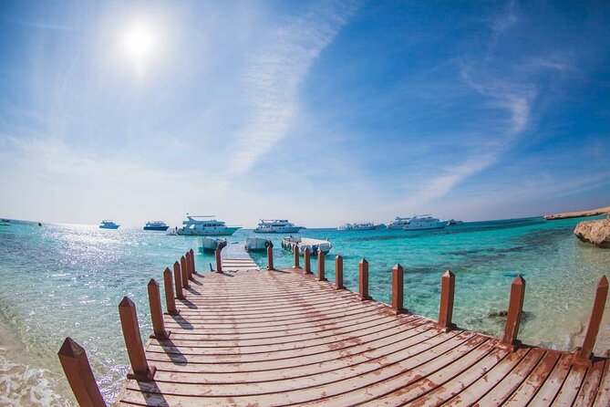 Half Day Private Speed Boat to Paradise Island