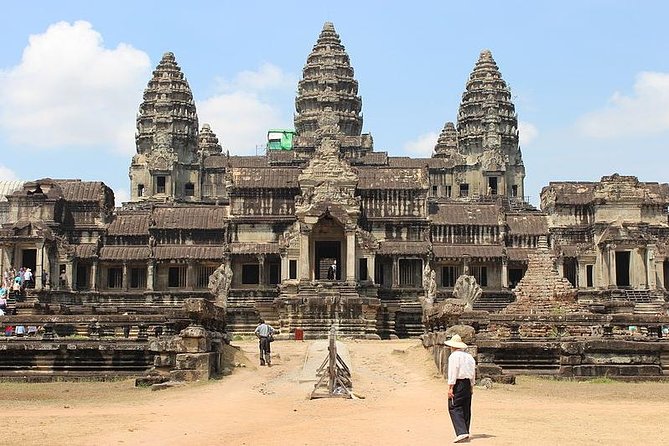 Half Day Private Splendour of Angkor Wat Cultural Tour