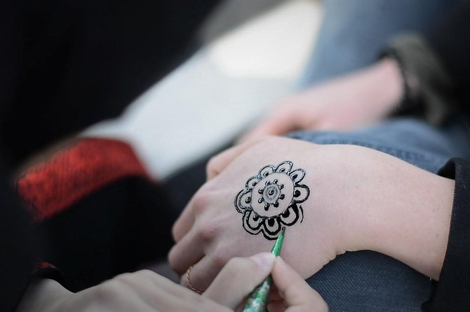Henna and Kohl Drawings Experience - Good To Know