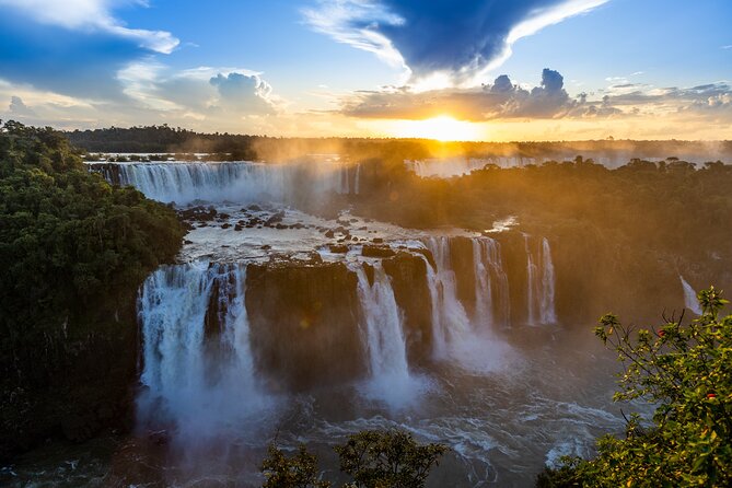 Iguazu Falls Brazilian Side and Argentine Side in the Same Day - Good To Know