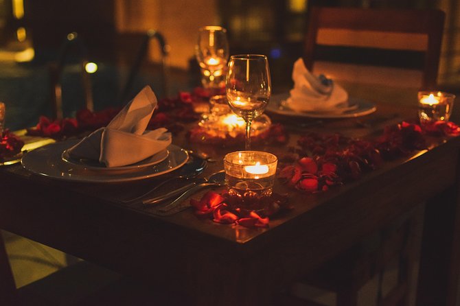 Instagram Photoshoot With Romantic Dinner Date - Poolside Dining - Services and Meeting Details