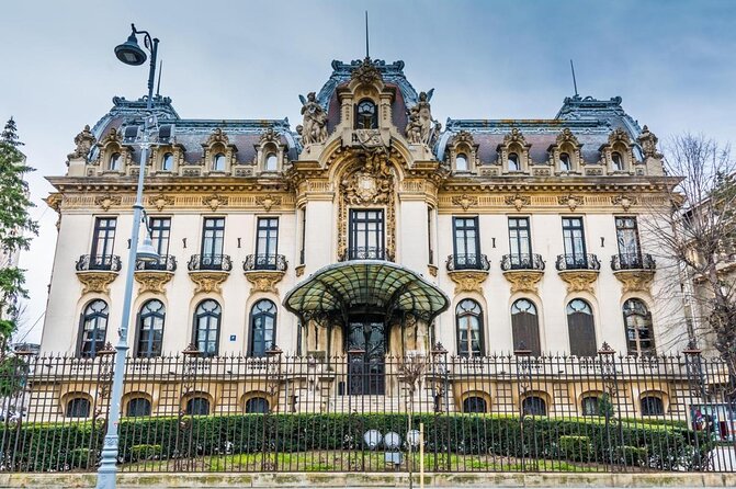 Instagramable Professional Photo Shoot, Glossy Style Experience in Little Paris - Good To Know