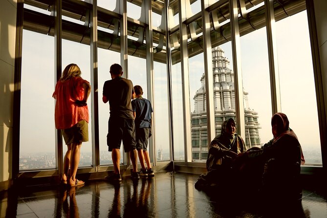 KL Tour With Petronas Twin Towers Observation Deck & Batu Cave - Good To Know