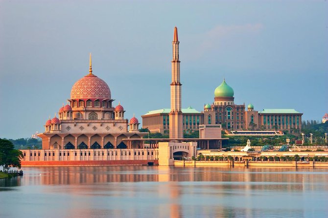 Kuala Lumpur Airport To Kuala Lumpur City Hotels En-route Putrajaya Tour - Good To Know