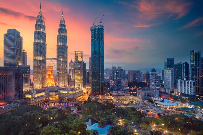 Kuala Lumpur Tour: Petronas Twin Towers Observe Deck & Batu Caves - Tour Highlights