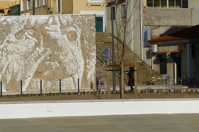 Lisbon Bay Private Street Art Tour - Good To Know