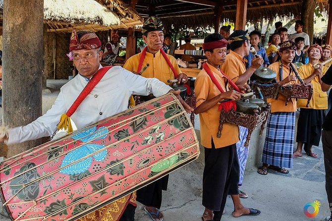 Lombok Sasak Culture & Relaxing Beach Day Tour