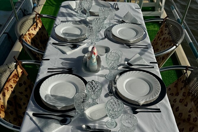 Lunch or Dinner on the Boat by Appointment Only. All You Cant Eat - Good To Know