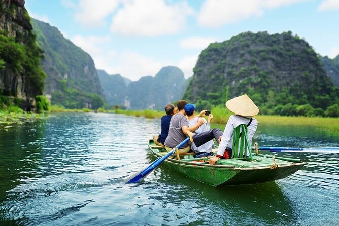 Luxury 1 Day Tour Trang An Boat and Hoa Lu Ancient Capital - Good To Know