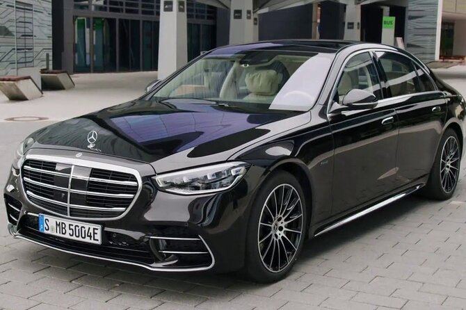 Luxury Car Departure From Barcelona City to Barcelona Airport BCN - Good To Know