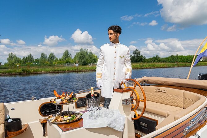 Luxury VIP Private Sightseeing Tour to Giethoorn From Amsterdam - Good To Know