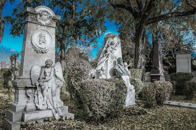 Magical Central Cemetery of Vienna - Good To Know