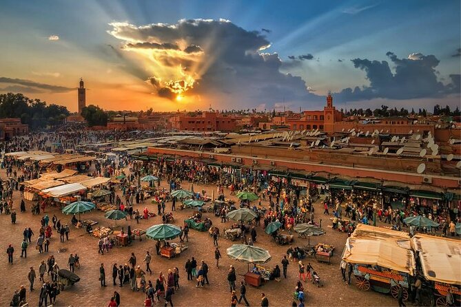 Marrakesh Sunset Guided City Tour + Caleche by Night 6pm to 9pm - Good To Know