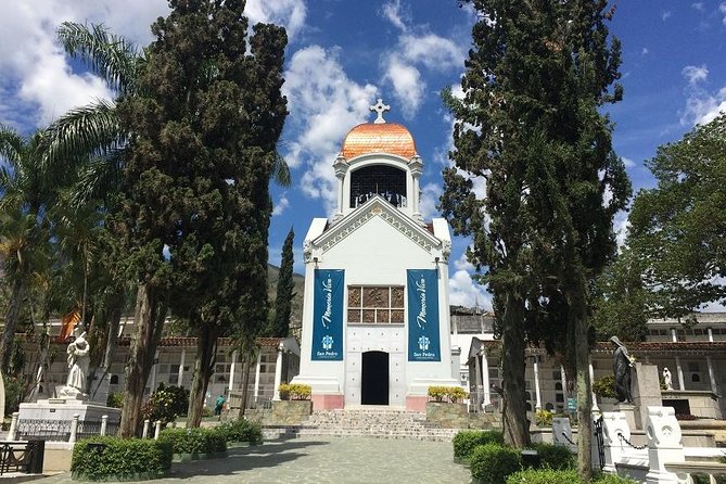 Medellin History and Religious Tour - Overview of Medellín Tour