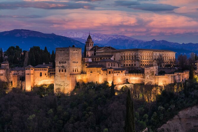 Night Tour of Alhambra and Nasrid Palaces - Good To Know