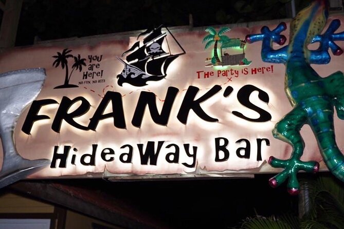 Nightlife in Roatan Bars Clubs and Parties Roacrawl - Good To Know