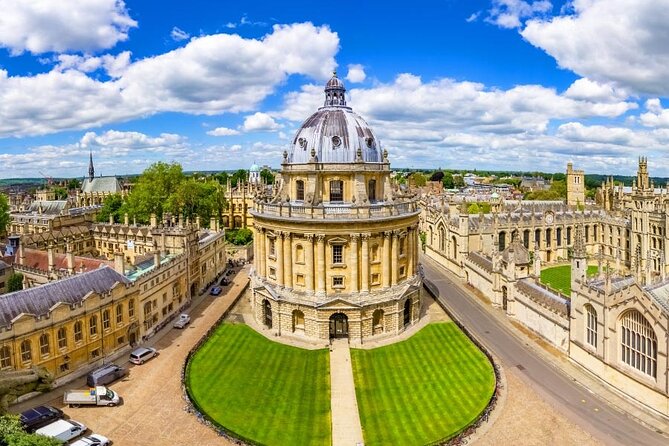 Oxford and Lacock Tour With Lunch and Entry to Divinity School - Good To Know