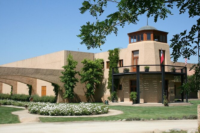 Pick up Valparaiso Visit William Cole Winery & Transfer to Hotel - Good To Know