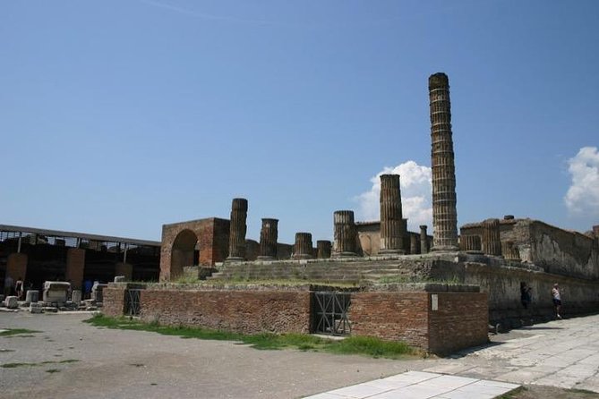 Pompeii and Herculaneum Walking Tour Led by an Archaeologist - Good To Know