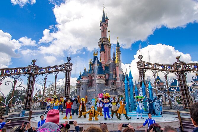 Private Airport Shuttle Transfer Euro Disney to CDG ORLY or Train - Good To Know