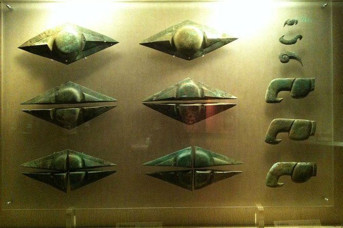 Private Chengdu Experience: Giant Pandas and the Sanxingdui Museum - Inclusions