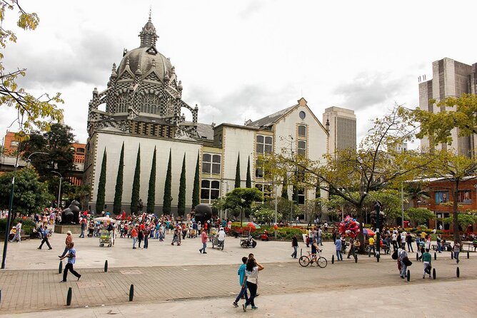 Private City Tour of Downtown Medellin - Good To Know
