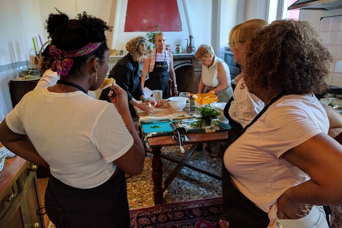 Private Cooking Class With Le Locandiere - Location and Experience