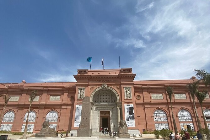 Private Day Tour to The Egyptian Museum Citadel and Bazaar