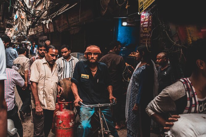 Private Full Day Guided Tour in Old and New Delhi - Good To Know