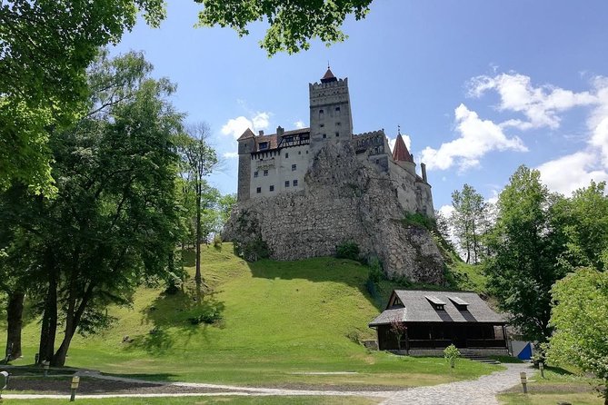 Private Guided Tour of Peles Palace and Bran Castle From Bucharest - Good To Know