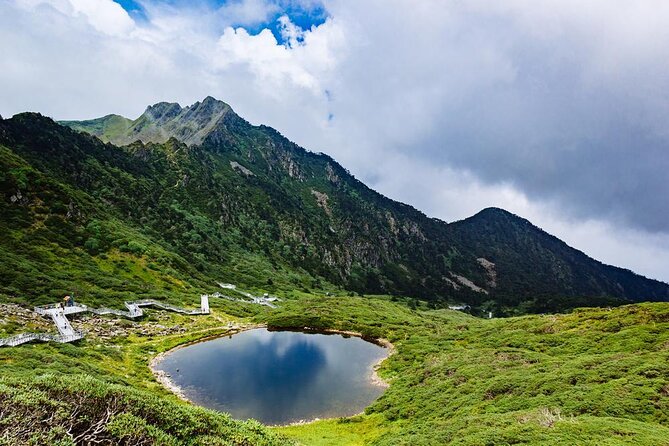 Private Hiking Tour to Cangshan Mountain From Dali - Good To Know