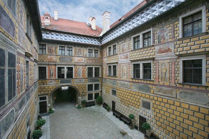 Private One Way Sightseeing Transfer From Prague to Zel Am See via Cesky Krumlov - Good To Know