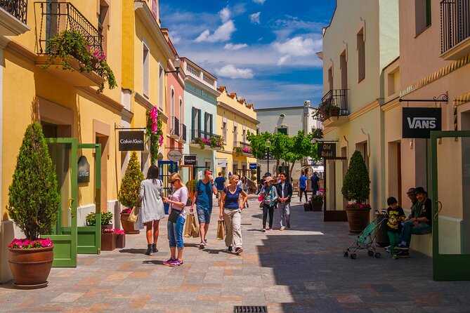 Private Shopping Tour From Barcelona Hotels to La Roca Village - Good To Know