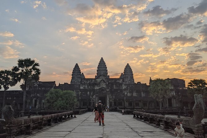 Private Sunrise Angkor Small Tour - Meeting and Pickup Information