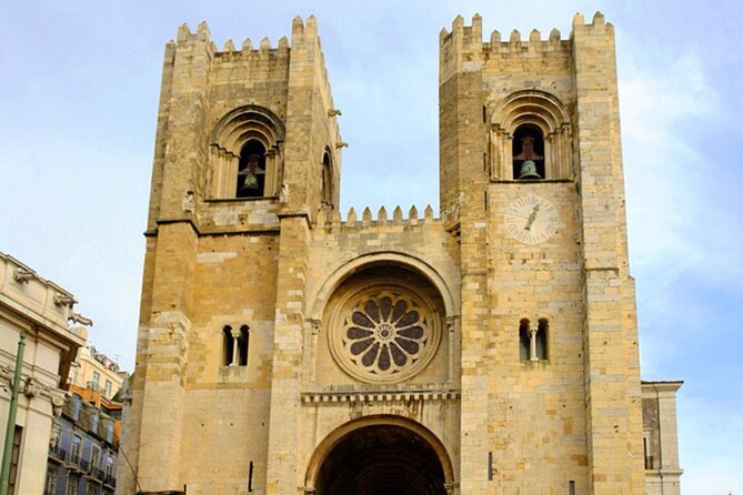 Private Tour by Car in Lisbon - Transportation Features