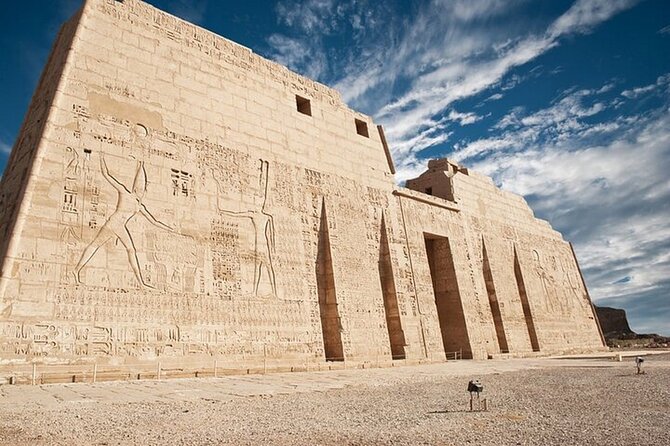 Private Tour of Habu Temple and Valley of the Artisans and Queens - Overview of the Tour