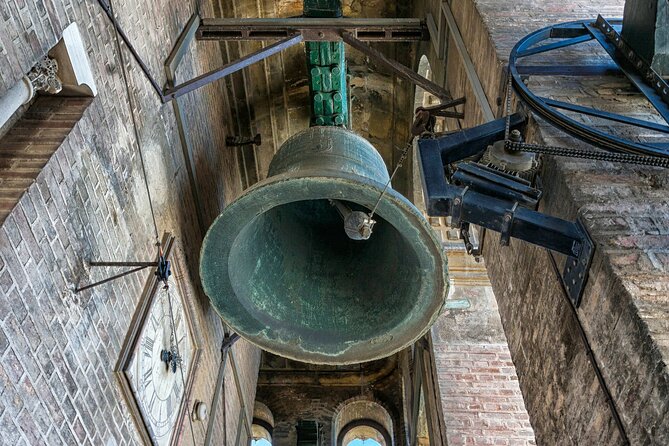 Private Tour of Offbeat Seville With a Local - Good To Know