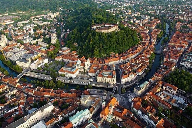 Private Tour up to 5 People With to Lake Bled and Ljubljana