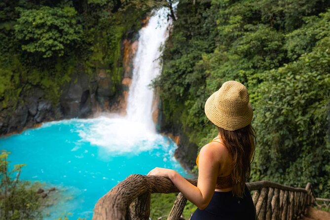 Private Transportation to Rio Celeste Round Trip From La Fortuna - Good To Know